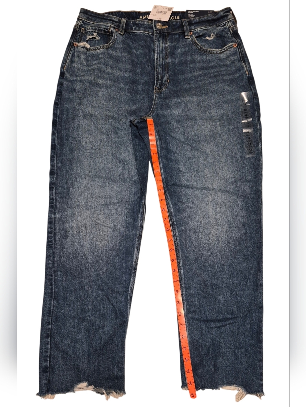 NWT American Eagle Super High-Rise Strigid Mom Jeans in size 12 Short - Picture 4 of 10